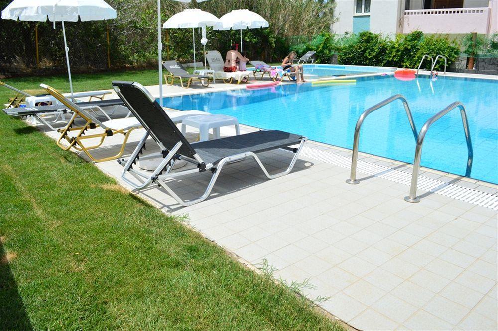 Arlen Beach Hotel Hersonissos  Exterior photo